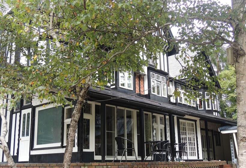 בית מלון כפרי Lady Diana & St. Georges