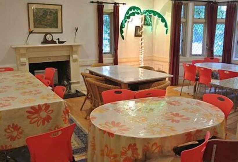 בית מלון כפרי Lady Diana & St. Georges