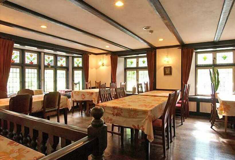 בית מלון כפרי Lady Diana & St. Georges