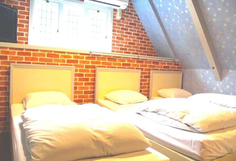 בית מלון כפרי Lady Diana & St. Georges