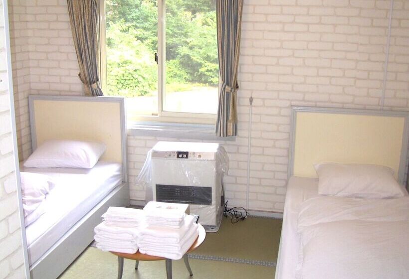 בית מלון כפרי Lady Diana & St. Georges