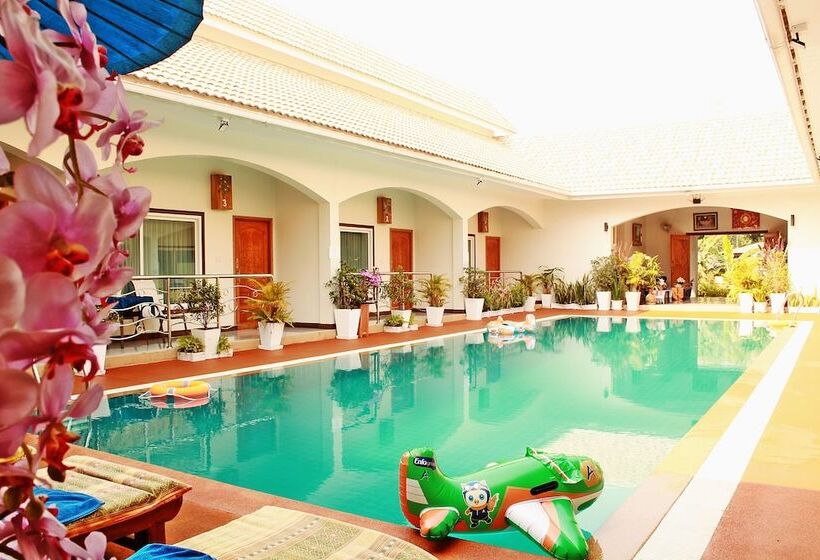 فندق Nok Resort &