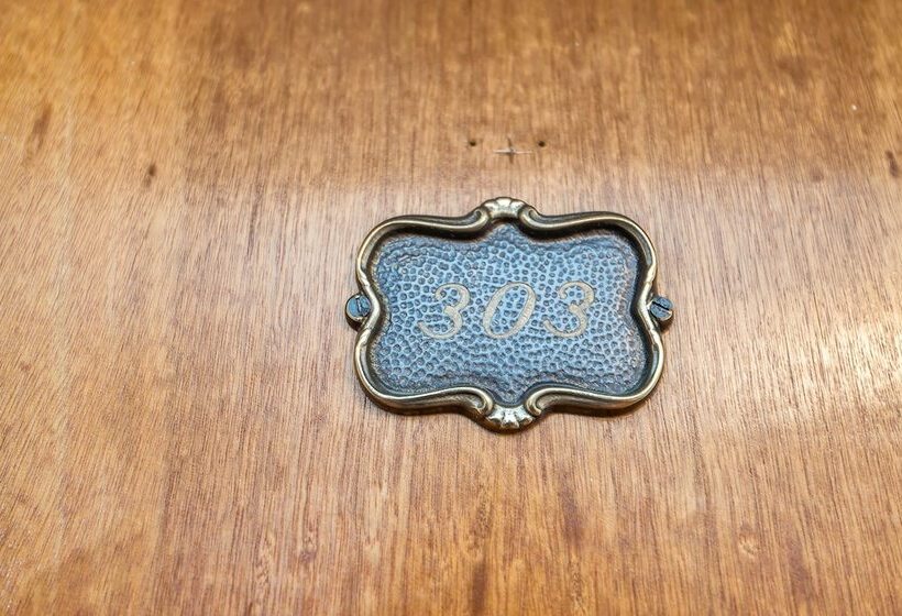 هتل Pinzgauerhof Ski & Bike Inclusive Evening Dinner