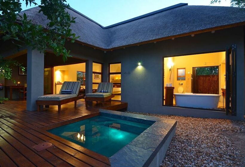 ホテル Raptor Retreat Game Lodge