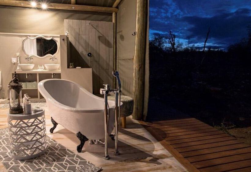 ホテル Raptor Retreat Game Lodge