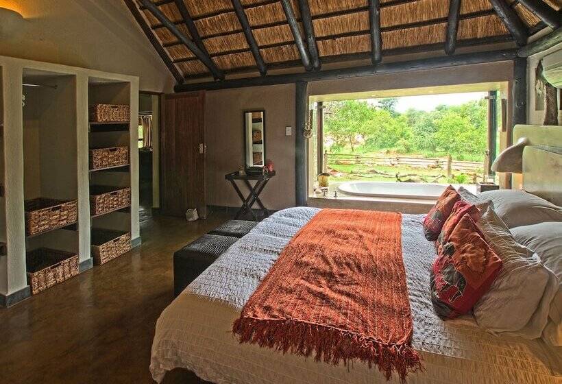 ホテル Raptor Retreat Game Lodge