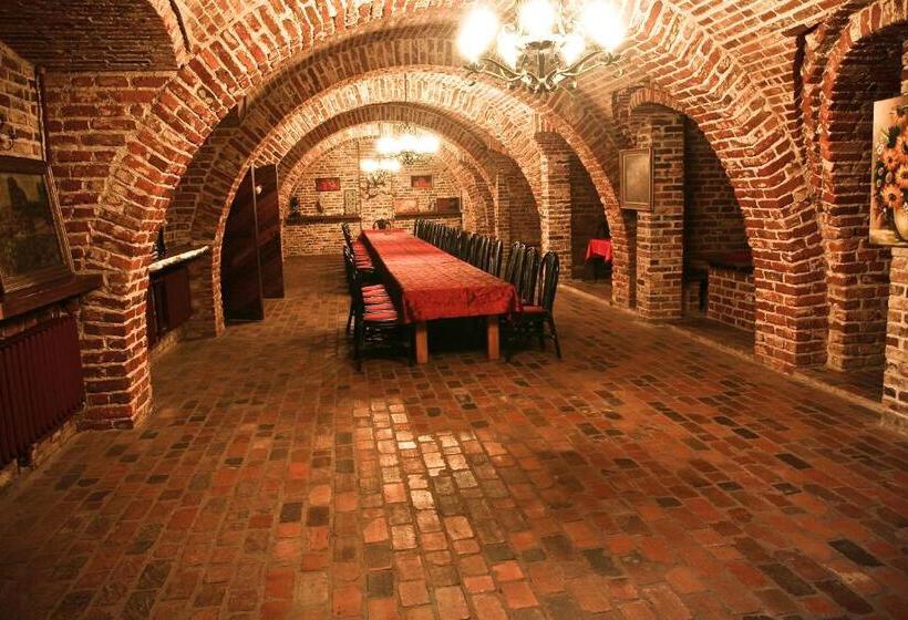 Отель Restauracja Pustelnik