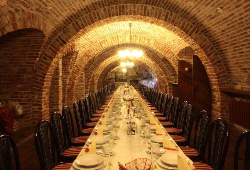 Отель Restauracja Pustelnik