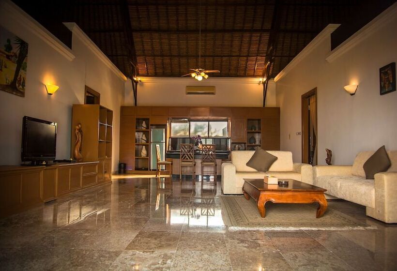 בית מלון כפרי Royal Pool Villa Bali