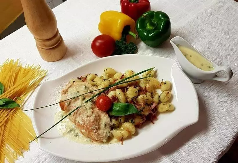 ホテル Tre Soli Appartements Restaurant