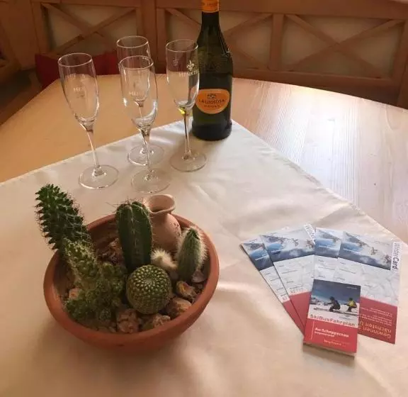 ホテル Tre Soli Appartements Restaurant