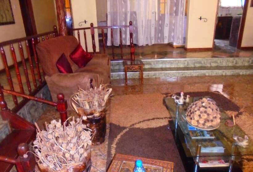 هتل White Rose Lodge