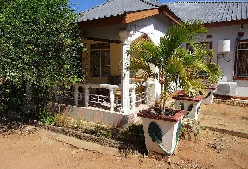 هتل White Rose Lodge