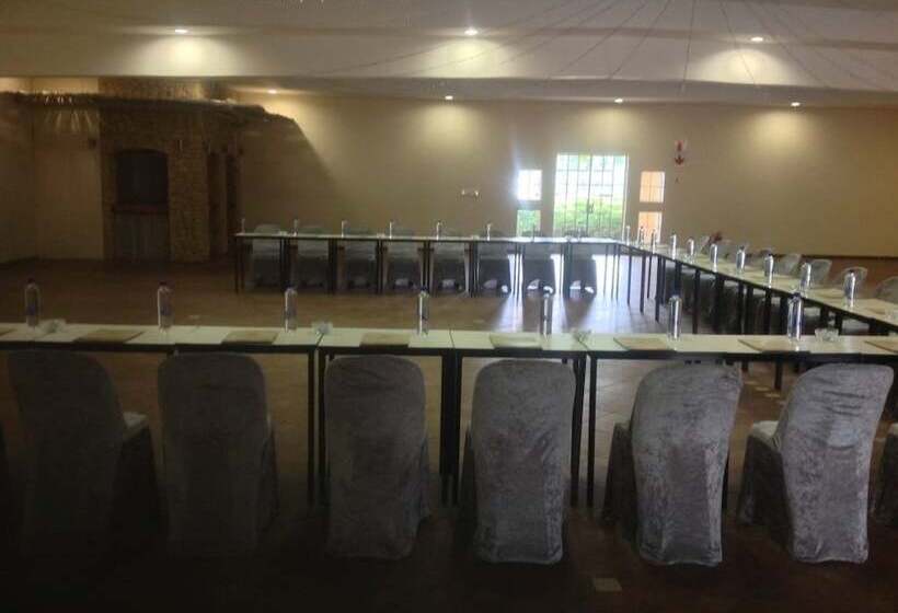 פנסיון Batter Boys Guest House