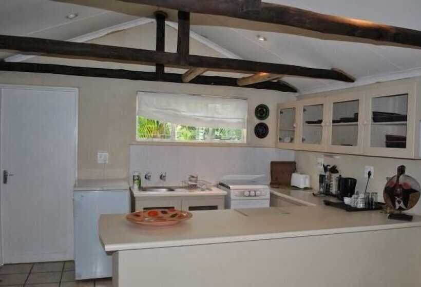 펜션 Blue Cottages