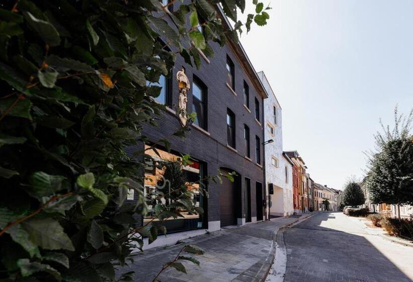 مبيت وإفطار Befour