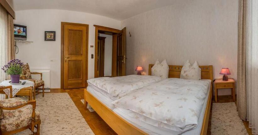 Bed and Breakfast Kreuzhof Seefeld