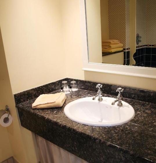 Reddans Of Bettystown Luxury Bed & Breakfast, Restaurant And Bar