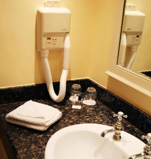 Reddans Of Bettystown Luxury Bed & Breakfast, Restaurant And Bar