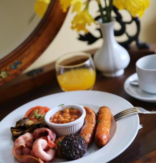 Reddans Of Bettystown Luxury Bed & Breakfast, Restaurant And Bar