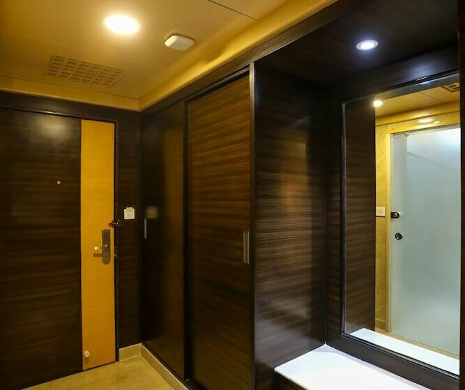 בית מלון כפרי Aadithya