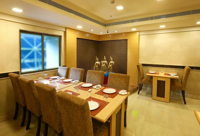 בית מלון כפרי Aadithya