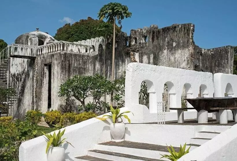 هتل Chuini Zanzibar Lodge By Newmark