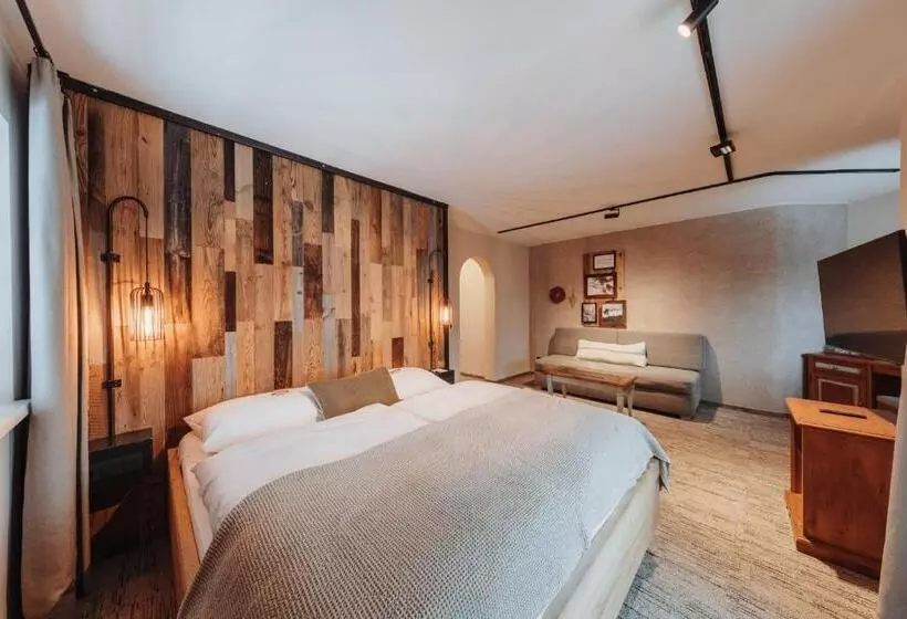 Hotelli Lü   Adults Only