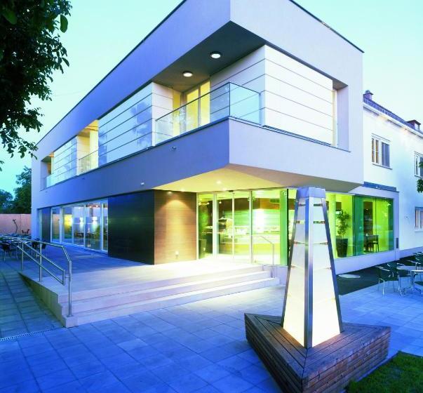 Отель & Konditorei May