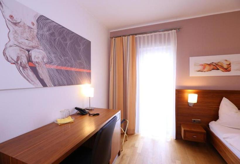 Отель & Konditorei May