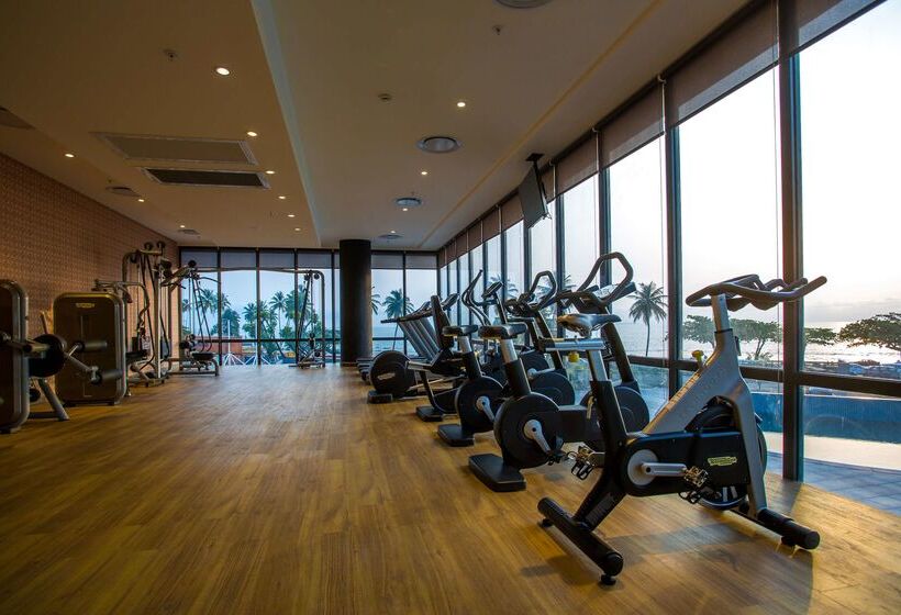 هتل Park Inn By Radisson Libreville