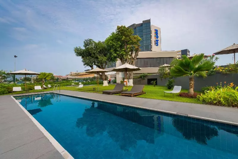 هتل Park Inn By Radisson Libreville