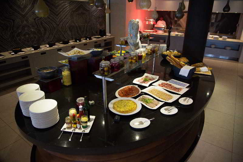 هتل Park Inn By Radisson Libreville