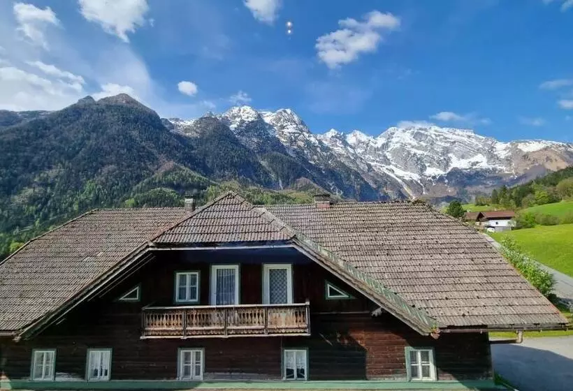 Hotelli Pension Schöne Aussicht