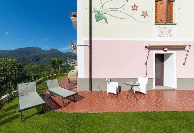 هتل Relais Il Casale