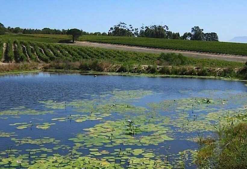 בית מלון כפרי The Jordan Suites