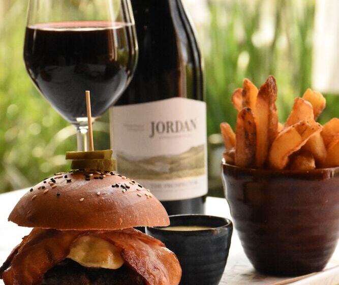 בית מלון כפרי The Jordan Suites