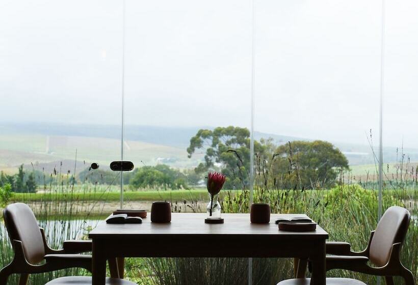 בית מלון כפרי The Jordan Suites