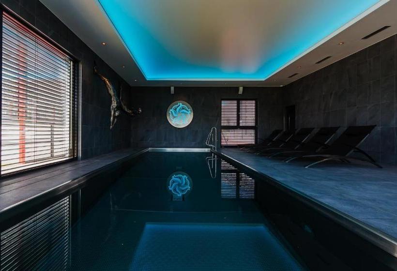 Barok Hotel And Apartments