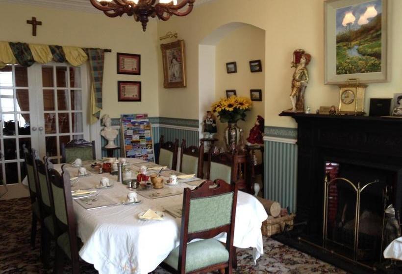 مبيت وإفطار Admiralty House