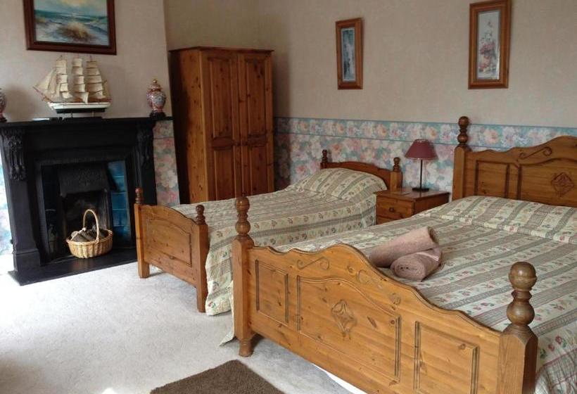 مبيت وإفطار Admiralty House