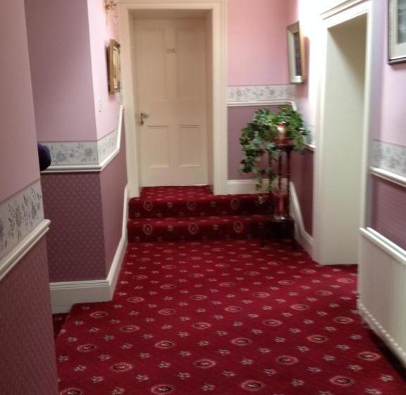 مبيت وإفطار Admiralty House