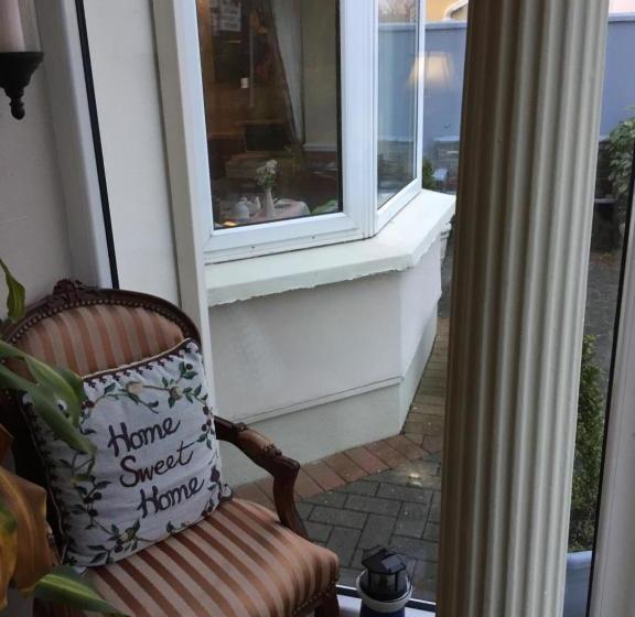 Maureen's Bed And Breakfast