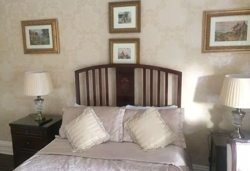 Aamiaismajoitus (B&B) Innisfree House