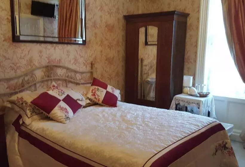Aamiaismajoitus (B&B) Innisfree House