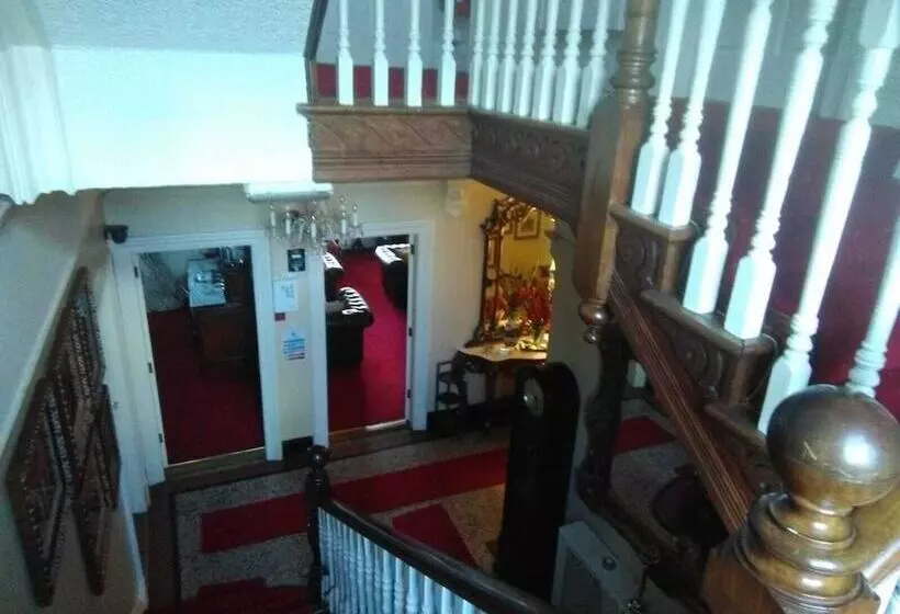 Aamiaismajoitus (B&B) Innisfree House