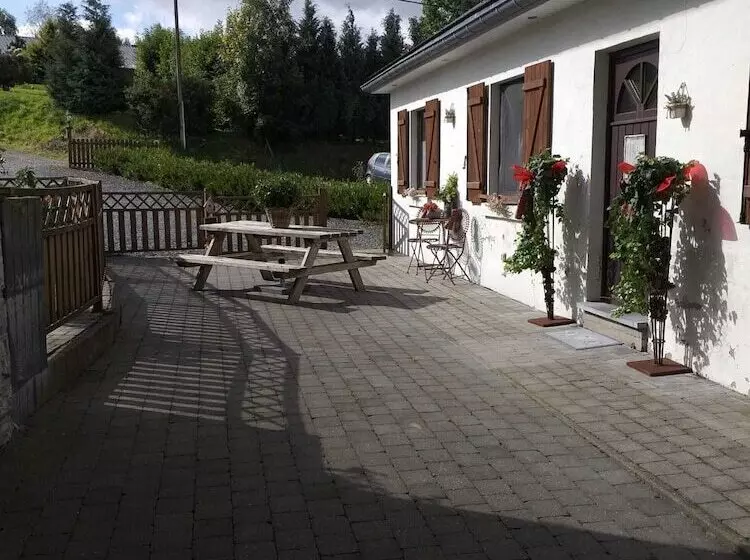 تختخواب و صبحانه La Petite Suisse