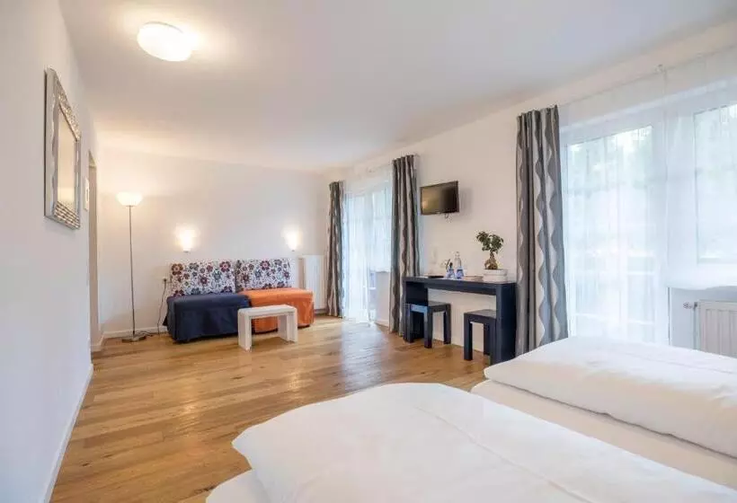 تختخواب و صبحانه Villa 7