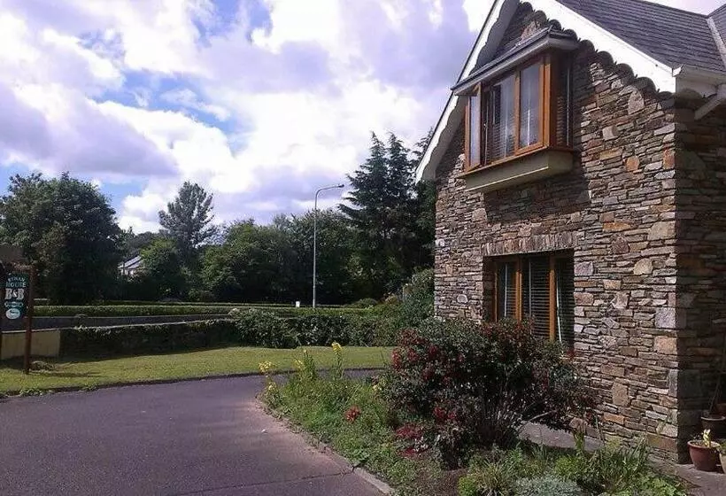 Ethan House B&b