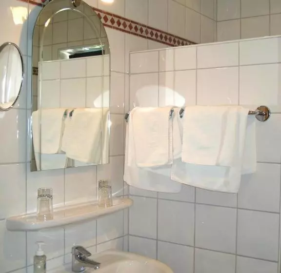 Hotelli Almtalerhof